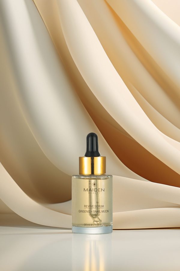 Cilt Yenileyici, Onarıcı Ginseng Salyangoz Müsin Içerikli Canlandırıcı Cilt Bakım Serumu 30 ml